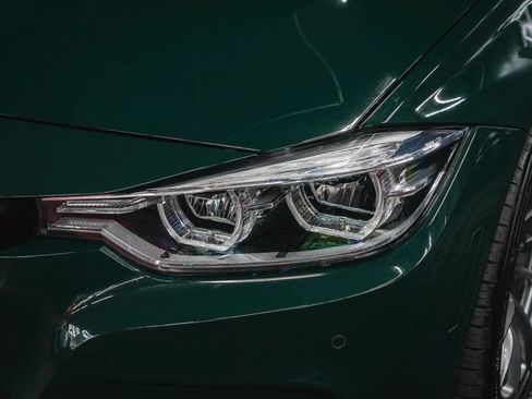 Used 2018 BMW 340i xDrive Sedan w/ Premium Package AWD/4WD image 11