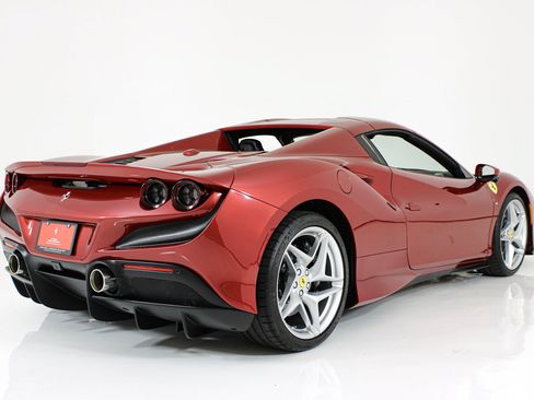 Certified 2023 Ferrari F8 Tributo RWD image 12