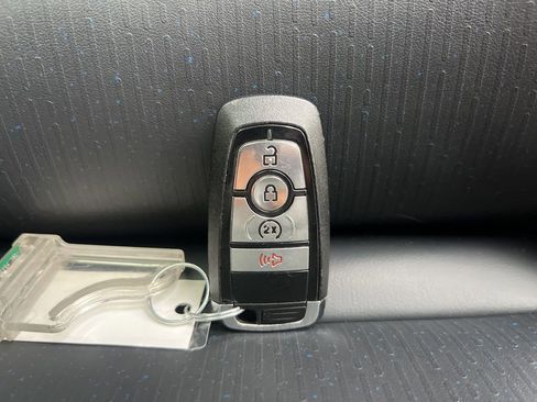 Used 2025 Ford Maverick Lobo image 31