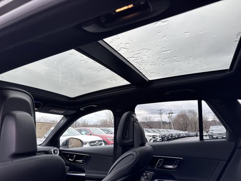 Used 2026 Mercedes-Benz GLC 300 4MATIC image 26