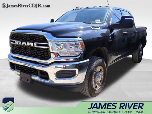 Used 2024 RAM 2500 Tradesman w/ Chrome Appearance Group AWD/4WD image 1