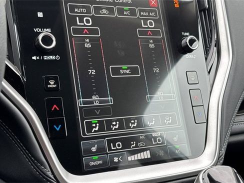 New 2025 Subaru Outback Limited image 18