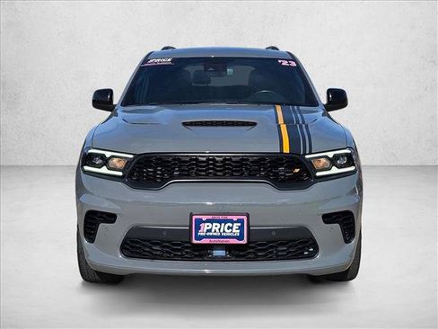 Used 2023 Dodge Durango R/T w/ Hemi Orange Plus Package RWD image 2