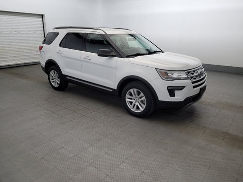 Used 2018 Ford Explorer XLT AWD/4WD image 11