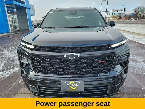 Used 2025 Chevrolet Traverse RS image 10