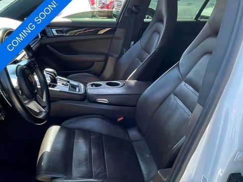 Used 2017 Porsche Panamera 4S image 3