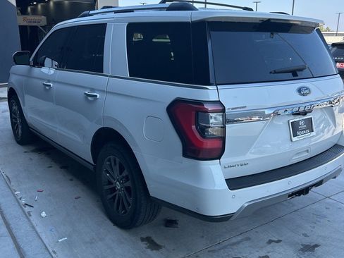 Used 2021 Ford Expedition Limited image 6