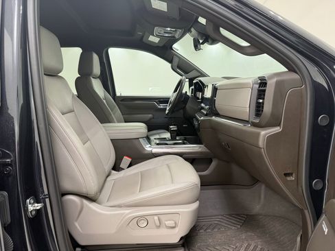 Used 2024 Chevrolet Silverado 1500 LTZ AWD/4WD image 33