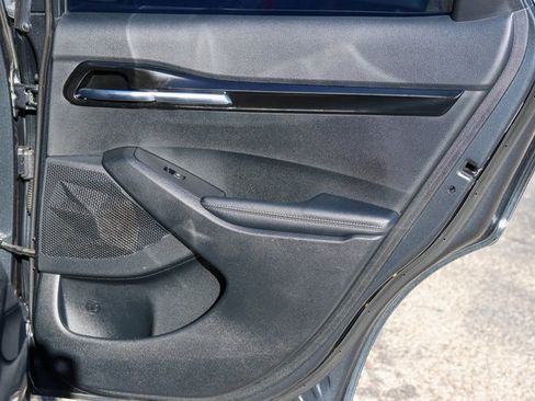 Used 2024 Kia Seltos SX w/ SX Sunroof Package image 17