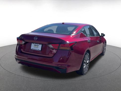 Used 2025 Nissan Altima 2.5 SV image 12