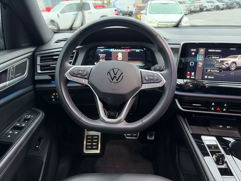 Used 2024 Volkswagen Atlas Cross Sport SEL Premium R-Line image 8