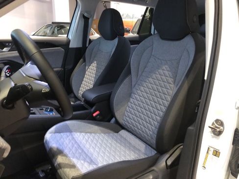 Used 2025 Volkswagen Tiguan S AWD/4WD image 26
