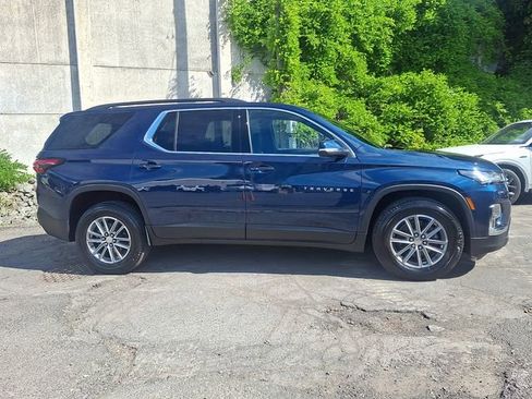 Used 2023 Chevrolet Traverse LT AWD/4WD image 7