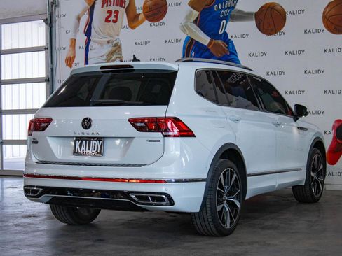 Used 2024 Volkswagen Tiguan SEL R-Line AWD/4WD image 26