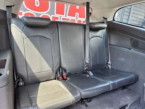 Used 2014 Chevrolet Traverse LT FWD image 13