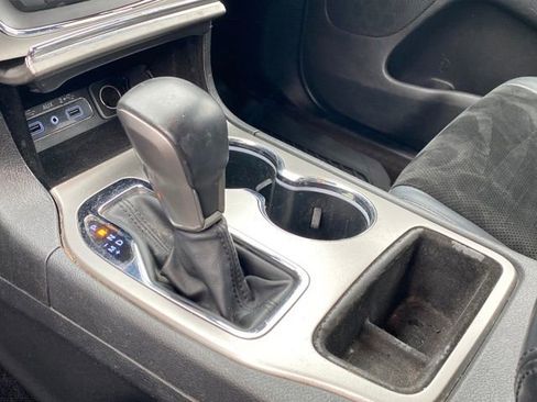 Used 2018 Jeep Grand Cherokee Altitude image 13