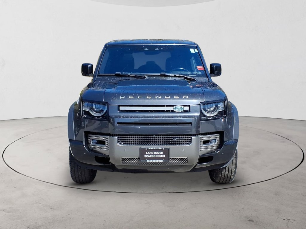 Used 2022 Land Rover Defender 110 X-Dynamic SE AWD/4WD image 2