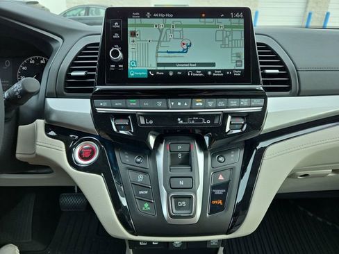 New 2026 Honda Odyssey Touring image 12