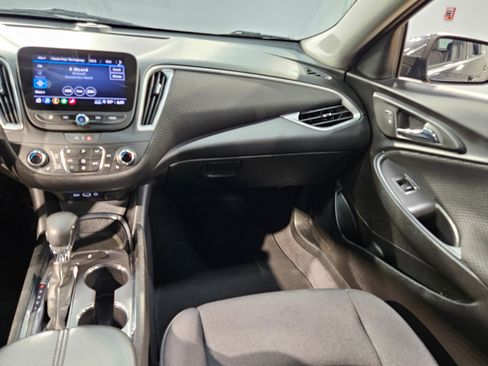 Used 2023 Chevrolet Malibu LT FWD image 11