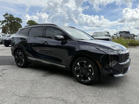 New 2026 Kia Sportage SX image 2