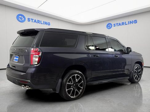 Used 2022 Chevrolet Suburban RST w/ Sport Performance Package RWD image 9