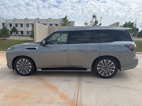 Used 2025 INFINITI QX80 Sensory AWD/4WD image 8