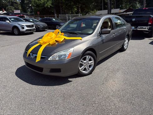 Used 2006 Honda Accord EX image 3