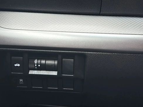 Used 2016 Subaru Legacy 2.5i Premium image 15