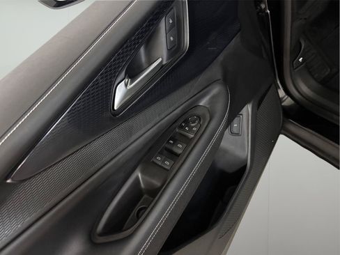 Used 2024 Chevrolet Blazer EV LT AWD/4WD image 15