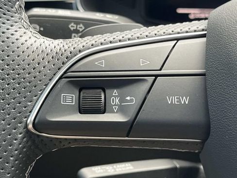 Used 2023 Audi SQ7 Prestige AWD/4WD image 36