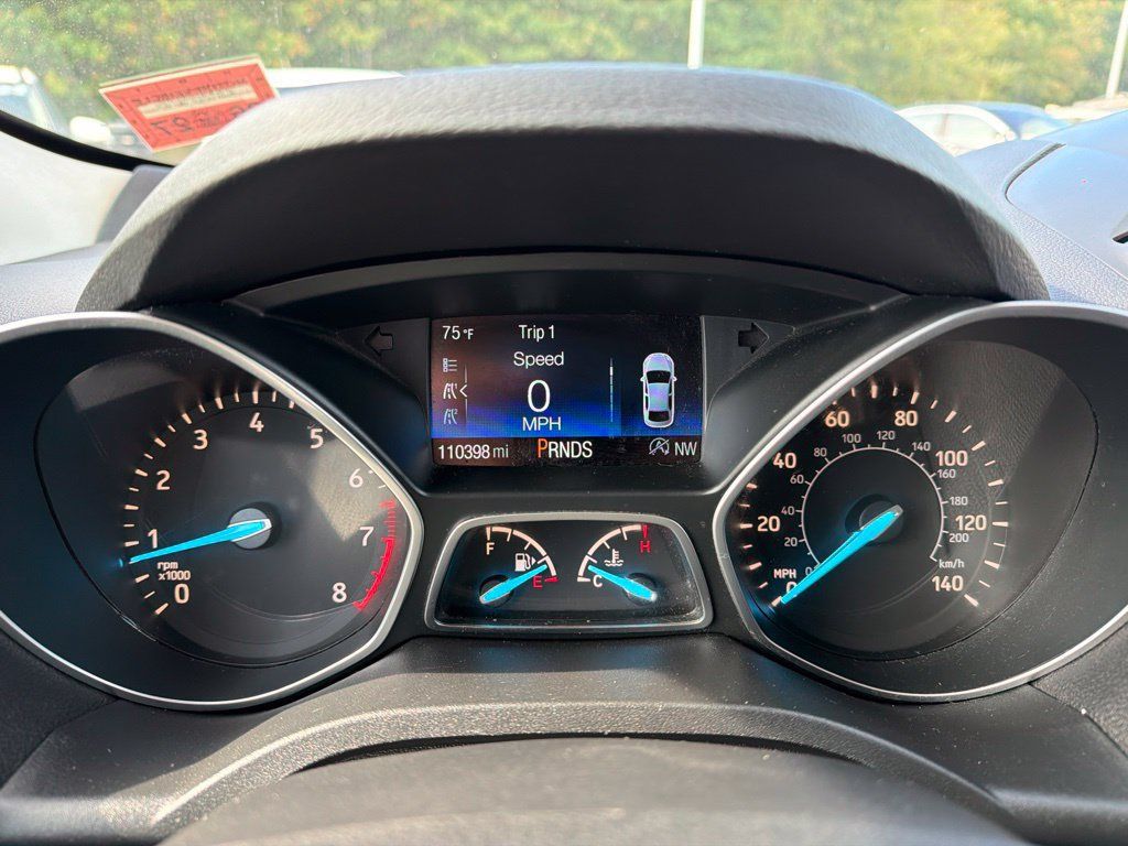 Used 2017 Ford Escape SE w/ Equipment Group 201A AWD/4WD image 14