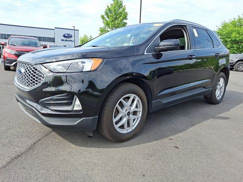 Used 2024 Ford Edge SEL w/ Convenience Package AWD/4WD image 3