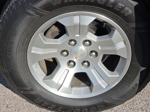 Used 2018 Chevrolet Silverado 1500 LT w/ All Star Edition image 12