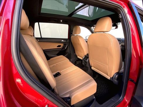 Used 2024 Volkswagen Tiguan SE R-Line image 19