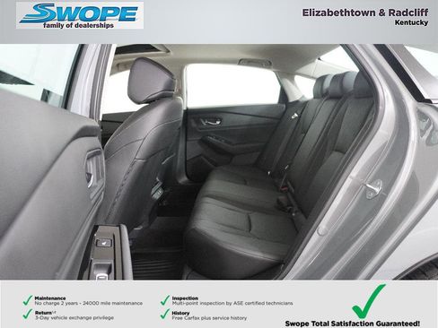 Used 2023 Honda Accord Touring image 12