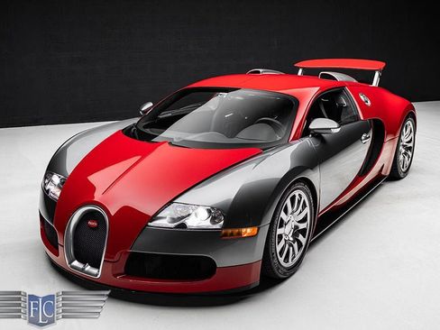 Used 2008 Bugatti Veyron AWD/4WD image 2