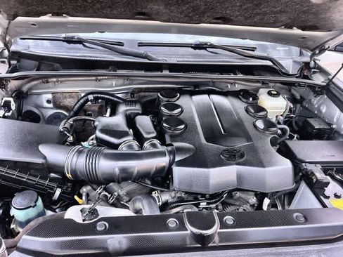 Used 2021 Toyota 4Runner TRD Off-Road image 10