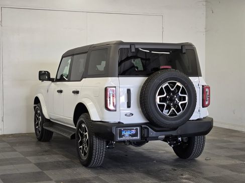 New 2026 Ford Bronco Outer Banks AWD/4WD image 6