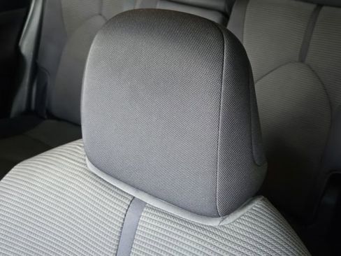 Used 2021 Toyota Highlander LE FWD image 26