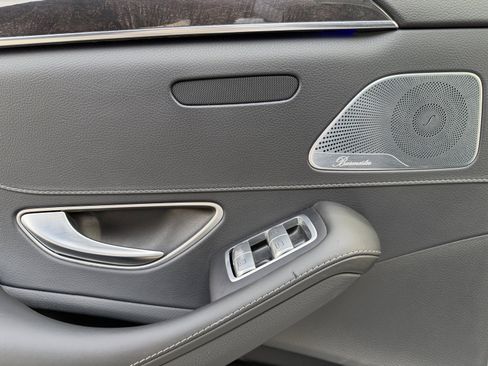 Used 2015 Mercedes-Benz S 550 Sedan w/ Premium 1 Package image 33