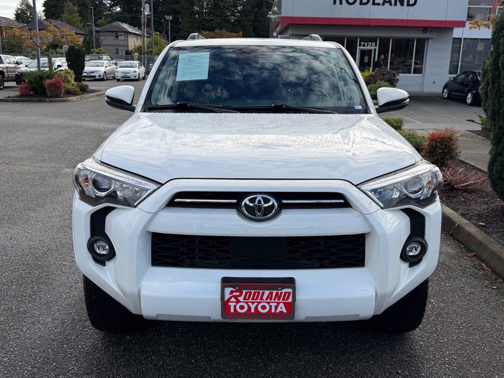 Used 2023 Toyota 4Runner SR5 Premium w/ Moonroof Package AWD/4WD image 5