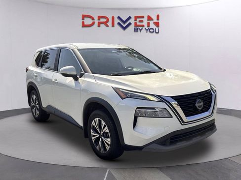 Used 2023 Nissan Rogue SV FWD image 1