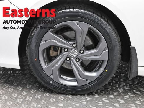 Used 2020 Honda Accord EX image 31