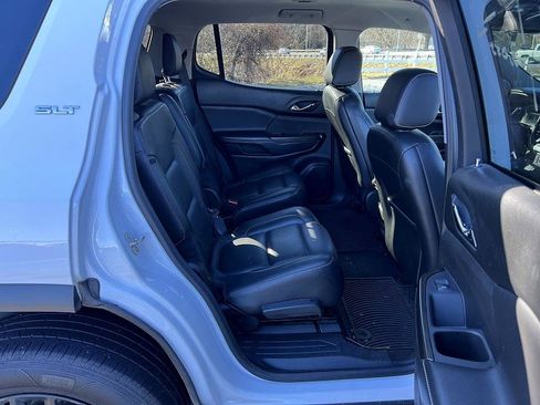 Used 2018 GMC Acadia SLT image 21