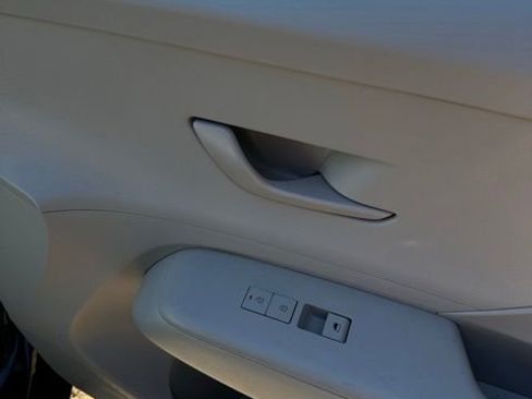 Certified 2024 Hyundai Kona SEL AWD/4WD image 16