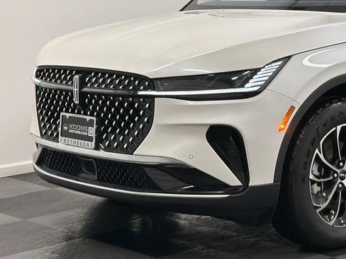 New 2026 Lincoln Nautilus Premier w/ Equipment Group 102A AWD/4WD image 2