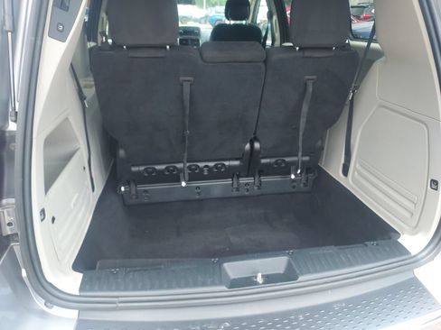 Used 2015 Dodge Grand Caravan SXT FWD image 33
