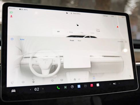 Used 2023 Tesla Model 3 Standard Range image 37