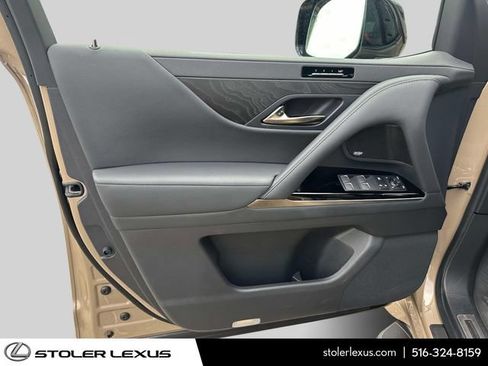 Certified 2025 Lexus LX 700h Overtrail AWD/4WD image 16