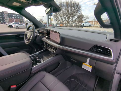 New 2026 Chevrolet Suburban RST w/ RST Capability Package image 30